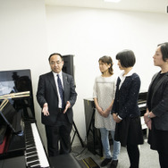 デジタルとアコースティックの良さを融合させた電子ピアノ「CELVIANO Grand Hybrid」（撮影：平岩享）