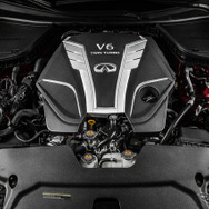 インフィニティ Q50 レッドスポーツ400