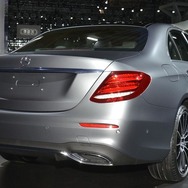 新型メルセデス Eクラスセダン の E220d