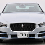 ジャガー XE 20d ピュア