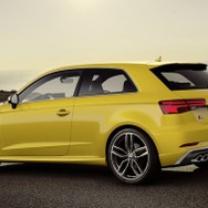 アウディ S3  改良新型