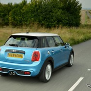 MINI クーパーSD 5ドア