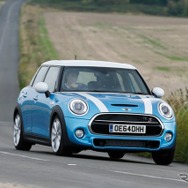 MINI クーパーSD 5ドア