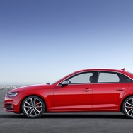 アウディ S4 新型