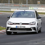VW ゴルフGTI クラブスポーツS スクープ写真