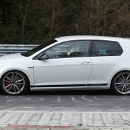 VW ゴルフGTI クラブスポーツS スクープ写真