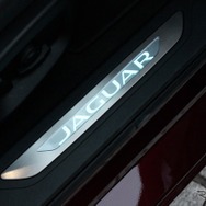 ジャガー XF
