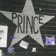【ハリウッドより愛を込めて】 PURPLE REIGN（紫の時代）…プリンスを偲んで