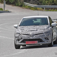 ルノー ルーテシア 改良新型 スクープ写真