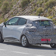 ルノー ルーテシア 改良新型 スクープ写真