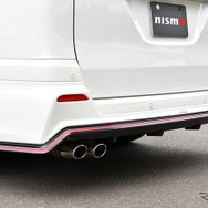 日産 セレナ NISMO パフォーマンスパッケージ装着車