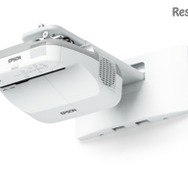 プロジェクターの例（エプソンのビジネスプロジェクター「EB-585W」）