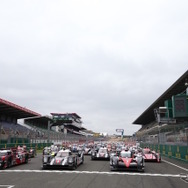 今年のルマン総合優勝争いは、アウディR18（最前列左）、ポルシェ919（同中央）、トヨタTS050（同右）によって展開される。