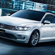 VW パサート GTEアドヴァンス