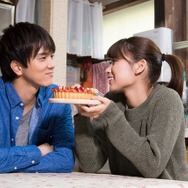 『白鳥麗子でございます！THE MOVIE』-(C)鈴木由美子／講談社-(C)2016「白鳥麗子でございます！」製作委員会