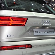 アウディ Q7 e-トロン（東京モーターショー15）