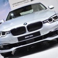BMW 330e（東京モーターショー15）
