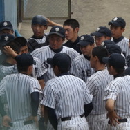 瀬谷ベンチ前のミーティング