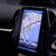 11.6型ナビゲーションは新型プリウスPHVだけの新装備