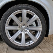 ボルボ XC90 T8