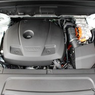 ボルボ XC90 T8