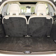 ボルボ XC90 T8