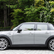 MINI クーパーD 5ドア