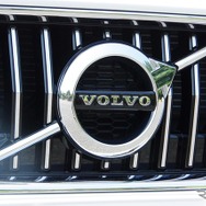 ボルボ V40 改良新型