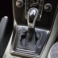 ボルボ V40 改良新型