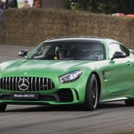 メルセデスAMG GT R
