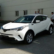 トヨタ C-HR スクープ写真