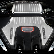 ポルシェ パナメーラ 新型の4.0リットルV8ツインターボ
