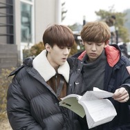 「EXO NEXT DOOR～私のお隣さんはEXO～」メイキングカット　（C）LINE Corporation