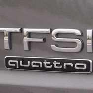 アウディ Q7