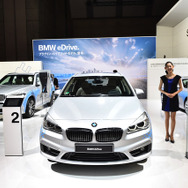BMW 225xe（東京モーターショー15）