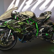 昨年、時速347.54kmを記録したチーム38のカワサキNinja H2R