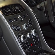 アストンマーティン DB9 GT ボンド・エディション（東京モーターショー15）