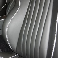 アストンマーティン DB9 GT ボンド・エディション（東京モーターショー15）