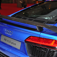 アウディ R8 V10プラス（東京モーターショー15）