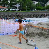 砂浜でホットウィールを走らせる回転させる吹っ飛ばす！（ホットウィ―ル スピードアップ ザ サマー、逗子海岸 8月11日）