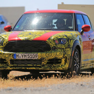 BMW MINI クロスオーバースクープ写真