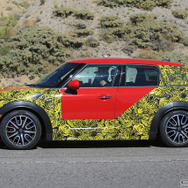 BMW MINI クロスオーバースクープ写真