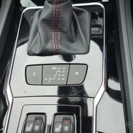プジョー 508 GT ブルーHDi