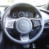 ジャガー F-PACE D プレステージ