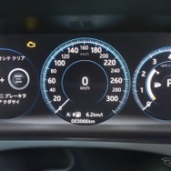ジャガー F-PACE D プレステージ