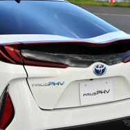 トヨタ プリウスPHV 新型