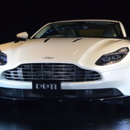 アストンマーティン DB11
