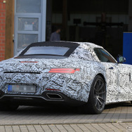 メルセデス　AMG GT C ロードスタースクープ写真