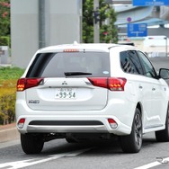 三菱 アウトランダーPHEV