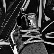 アディダス オリジナルス、マスターマインド ・ジャパンとコラボした「NMD」「チュブラー」